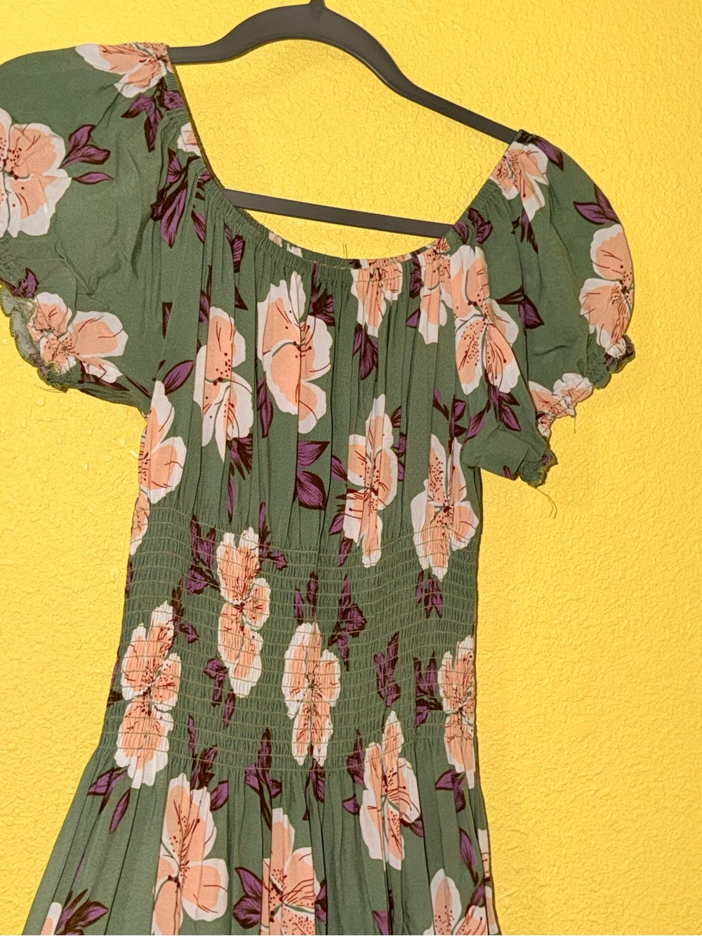 Olive Green Floral Maxi Dress with Puff Sleeves - Picture 7 of 11